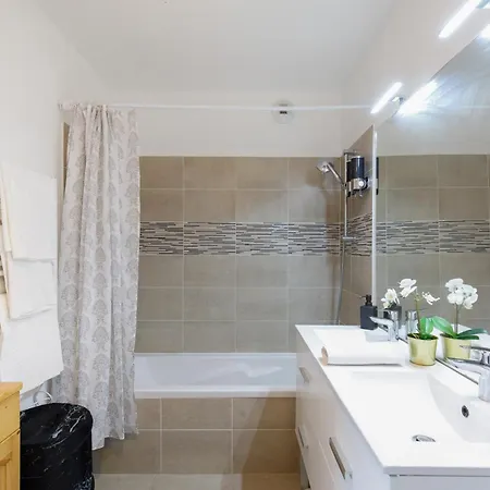 Lovely 2 Bedroom With Pool * ואלאוריס