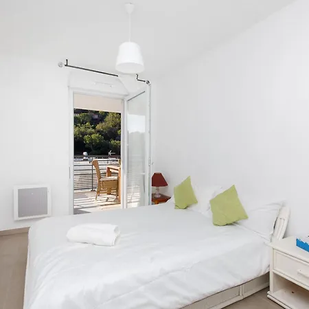 דירה Lovely 2 Bedroom With Pool ואלאוריס